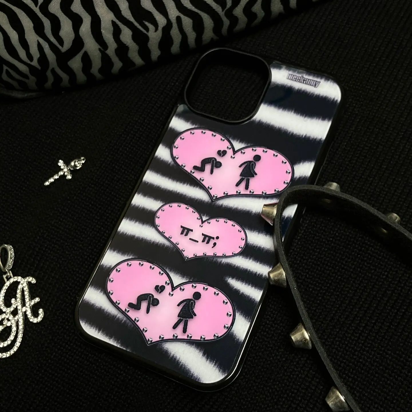 غطاء هاتف مخطط بتصميم شخصي ممي - مراجعة Phone Cases Custom وسعره